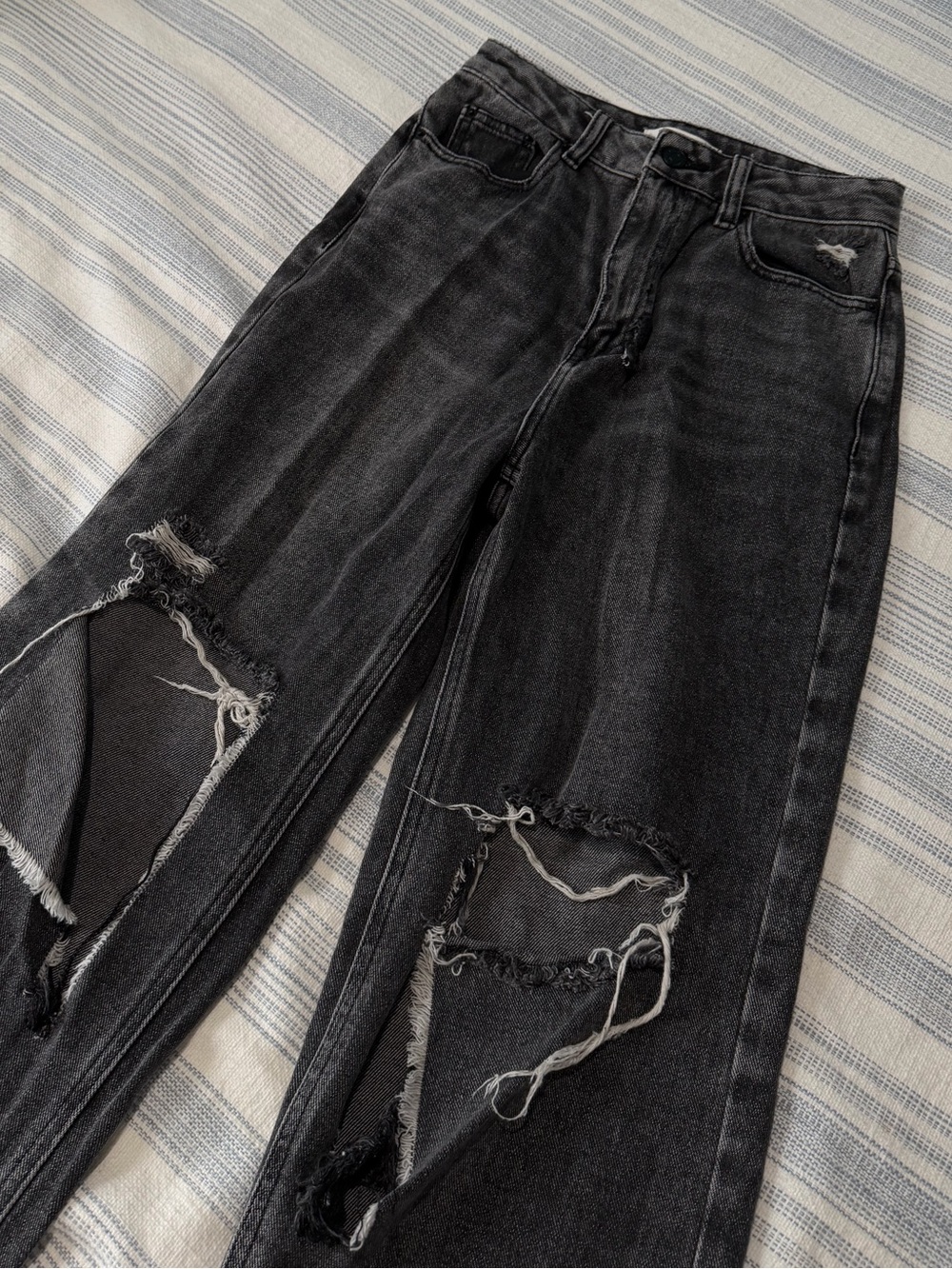 90s Boyfriend Black Ripped Jeans